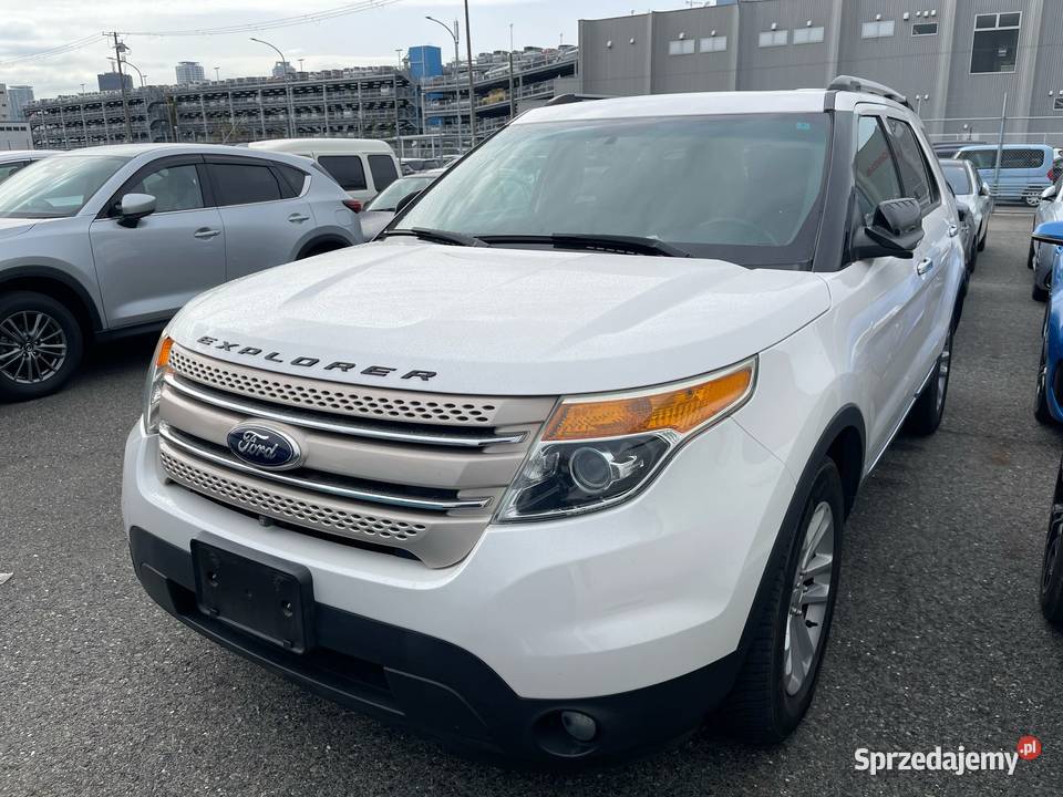 Ford Explorer 7os 2 l Benz Japonia bezwypadkowy sprzedam