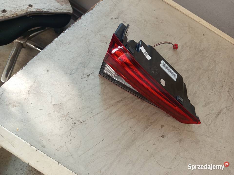 Lampa tylna prawa w klapę fabia 4 lift orginalna Lampy tylne Oświetlenie podkarpackie Rzeszów