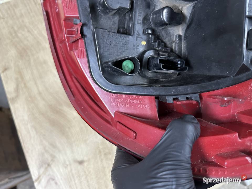 Renault Clio III 3 Lift Hatchback Lampy Tył osobowe śląskie Pszczyna