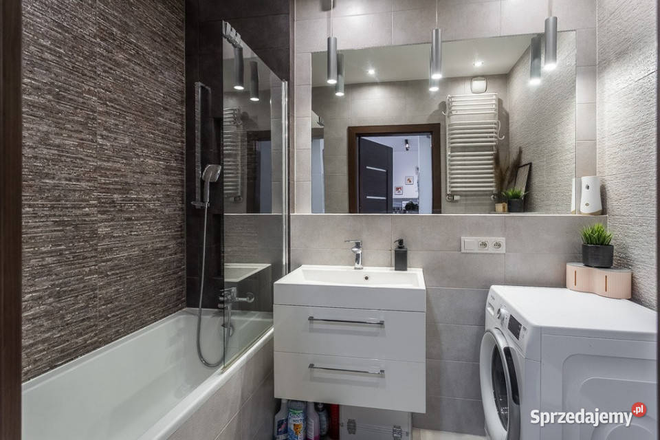 2 pokoje Widzew balkon parking 2018 winda Rok budowy 2018 Sprzedaż Łódź