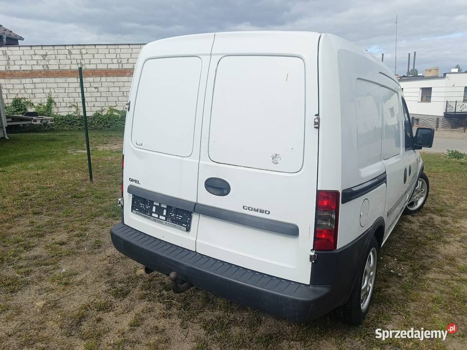 Opel Combo niski przebieg 183 ładny stan sprowadzony Combo Kopanica