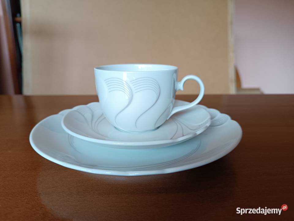 Elegancki zestaw do kawyherbaty 12 osób Seltmann Porcelana i szkło śląskie Szczyrk