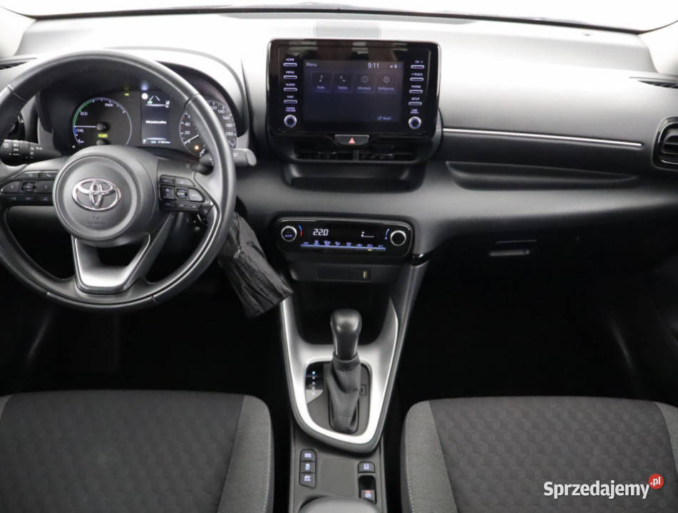 Toyota Yaris 15 VVTi Hybrid automatyczna Bielany Wrocławskie