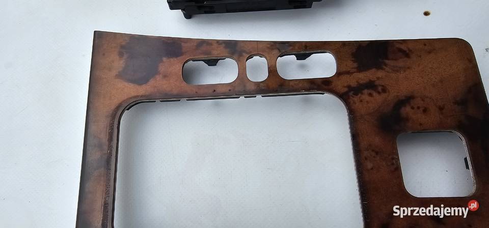Ramka panel szyb mercedes w210 kombi 2108214551