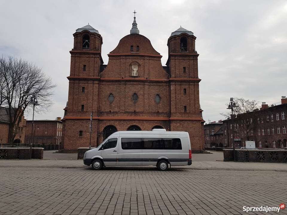 Wynajem autokarów Katowice przewozy Sosnowiec