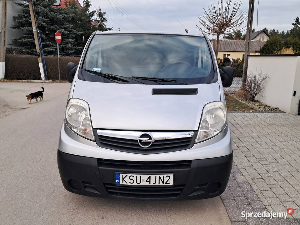 Opel vivaro 20 CDTi Klimatyzacja LONG 9osób stan diesel Końskie