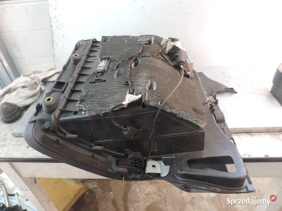 SCHOWEK PASAZERA AUDI A6 C5 UK Nowy Sącz