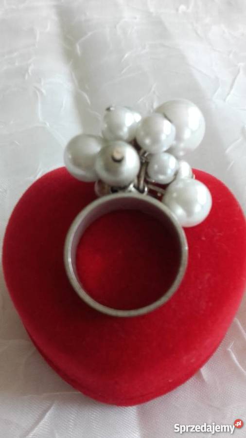 POSREBRZANA OBRĄCZKA Z PERŁAMI r 16 Piła