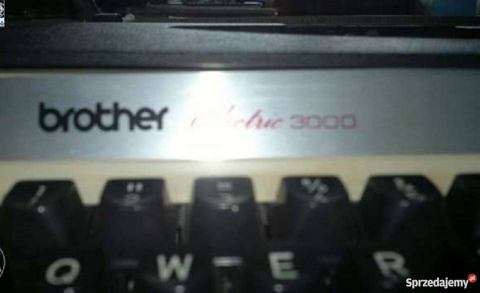 Maszyna do pisania walizkowa elektryczna