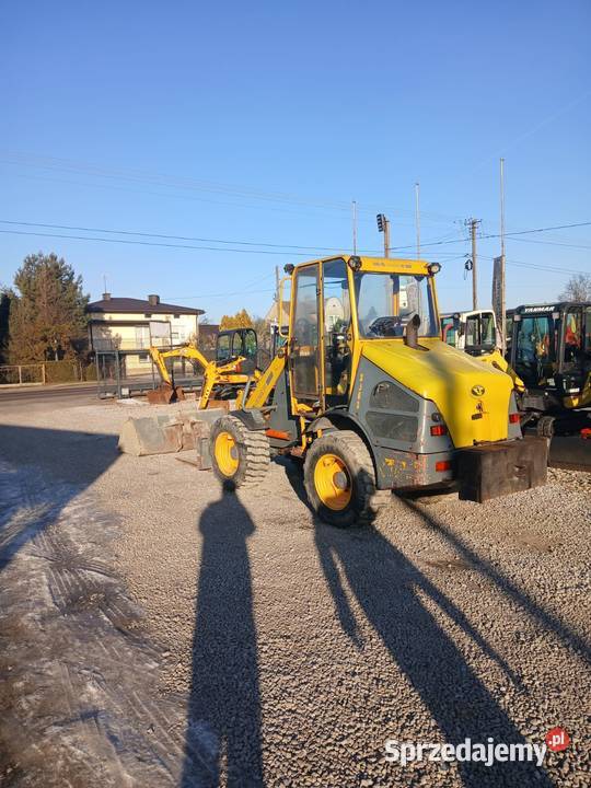 Venieri Ładowarka Venieri kołowa 2003 widły