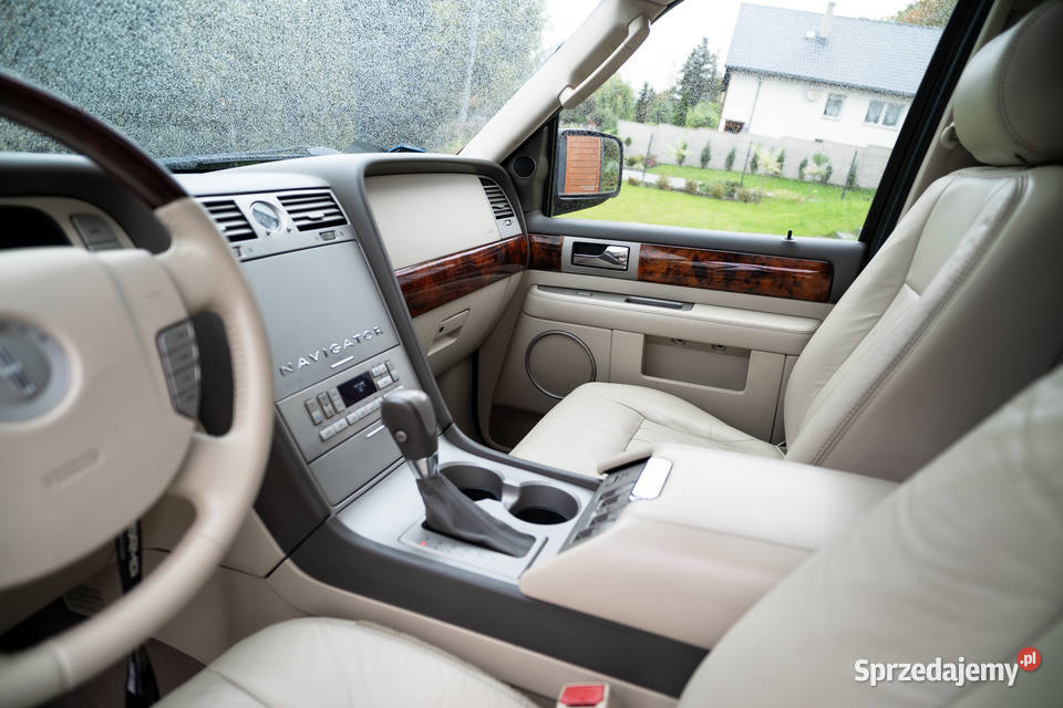 Lincoln Navigator 54 l V8 gaz LPG InTech szary Pruszcz Gdański