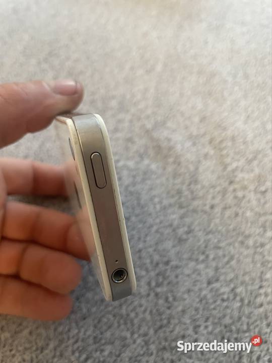 Iphne SE 32Gb 4S 8Gb sprzedam