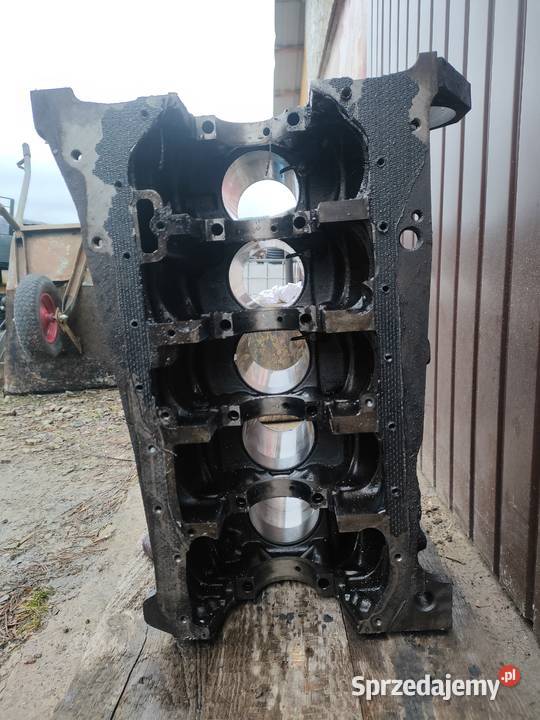 Sprzedam blok silnika 25 TDI 88kw Rzepedź