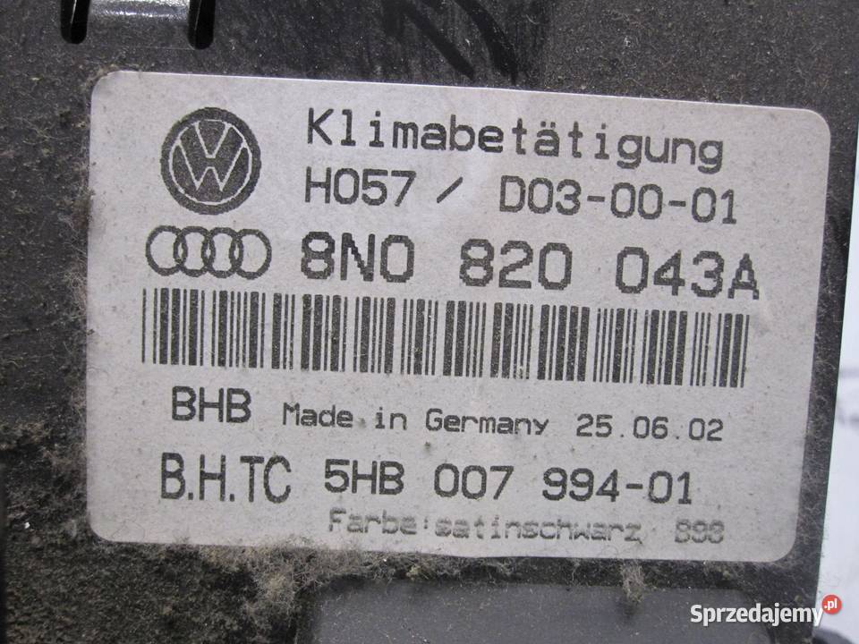 AUDI TT I 8N panel nawiewu 8N0820043A