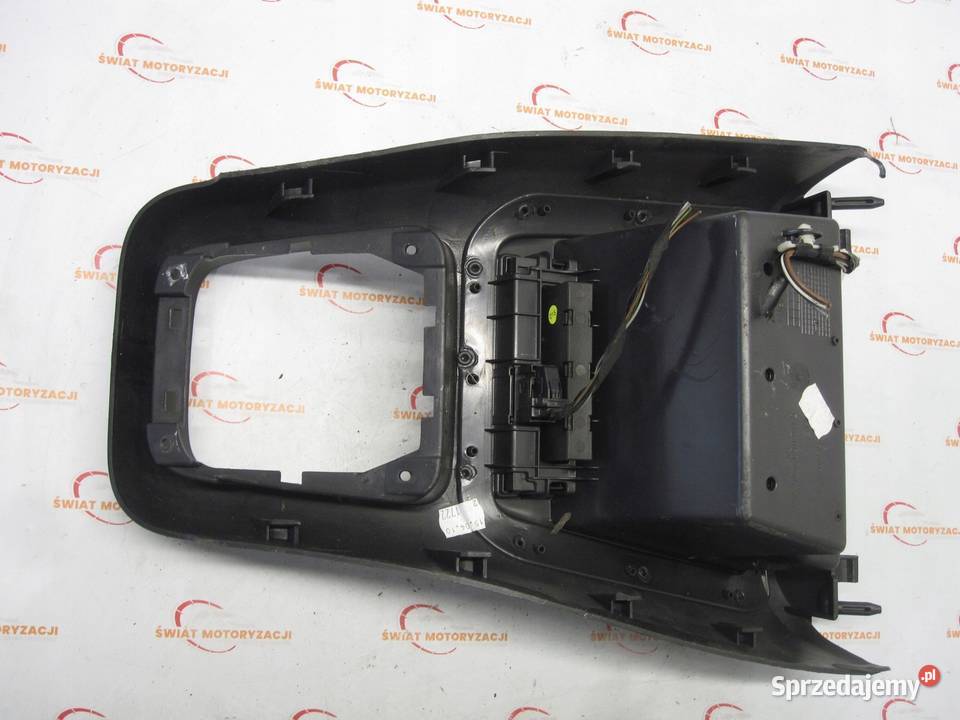 VOLKSWAGEN TIGUAN I 10r ramka biegów gniazdo Kielce