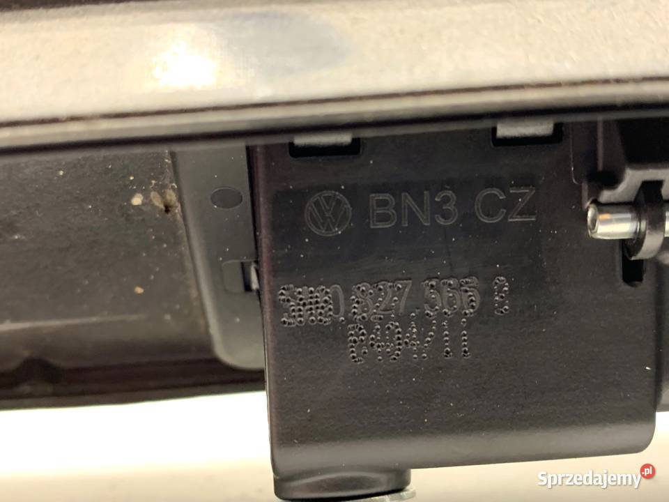 LISTWA KLAPY TYŁ VW TIGUAN SUV 0718 5N0827566 Listwy i nakładki