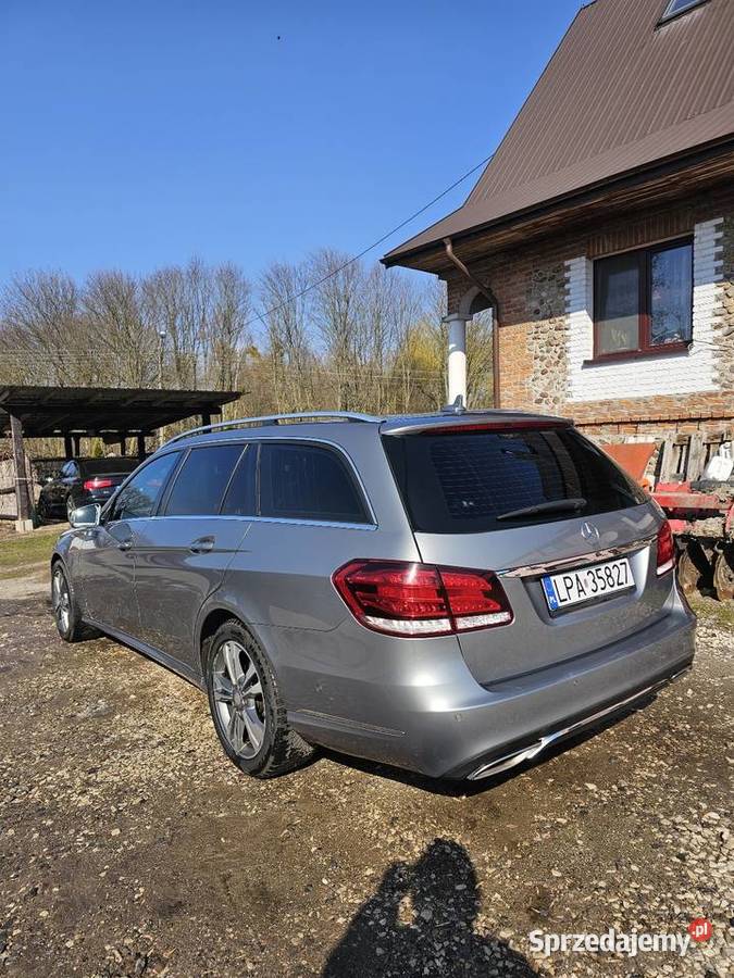 Mercedes Benz W212 E350 polift full Rok produkcji 2014 Podedwórze