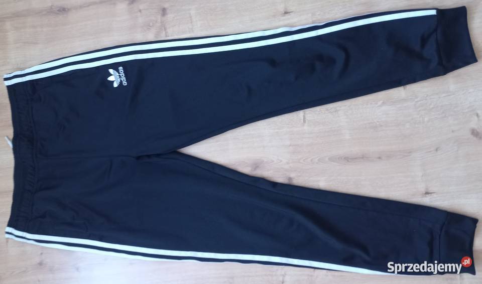 Spodnie dresowe Adidas rozmiar M młodzieżowa Pozostałe wielkopolskie Koło