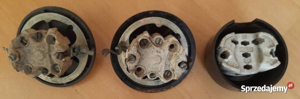 Stary włącznik wyłącznik światła obrotowy