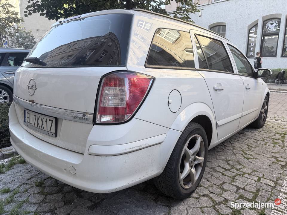 syndyk sprzeda Opla Astra Łódź sprzedam