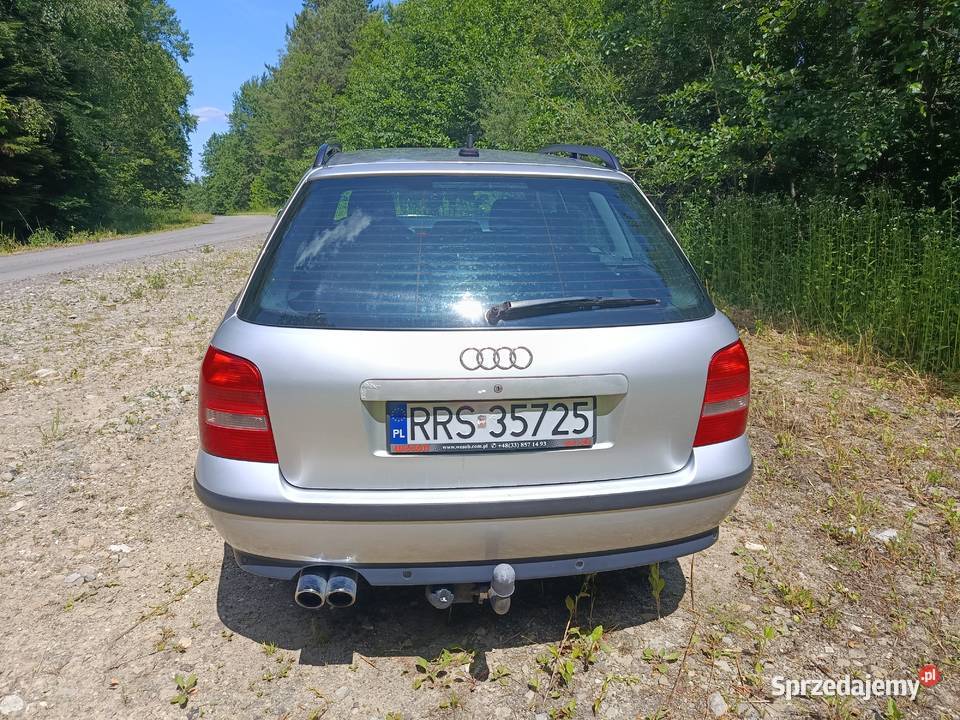 Audi A4 Audi A4 B5 Avant lift 18T PBLPG hak nowa Bircza
