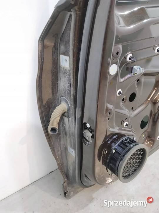 DRZWI PRAWE TYŁ KOMBI USZKODZONE Skoda Superb sprzedam