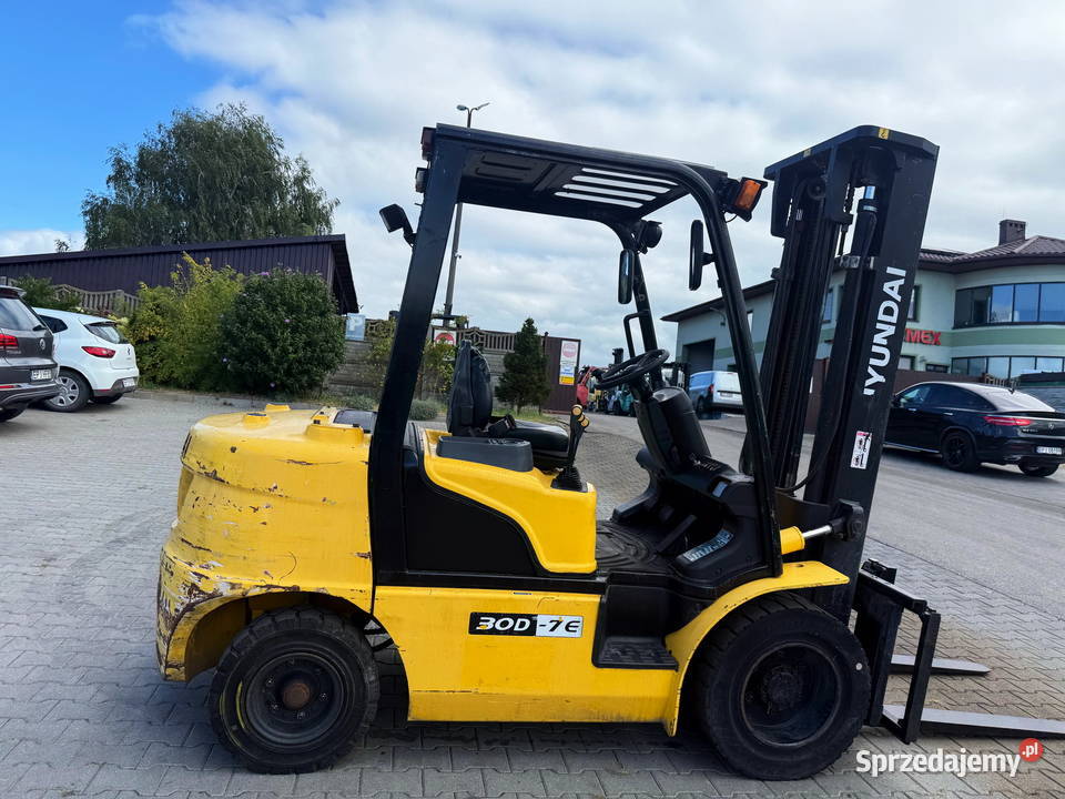 wózek widłowy HYUNDAI 30D7E diesel Kubota 3000 Działoszyn sprzedam