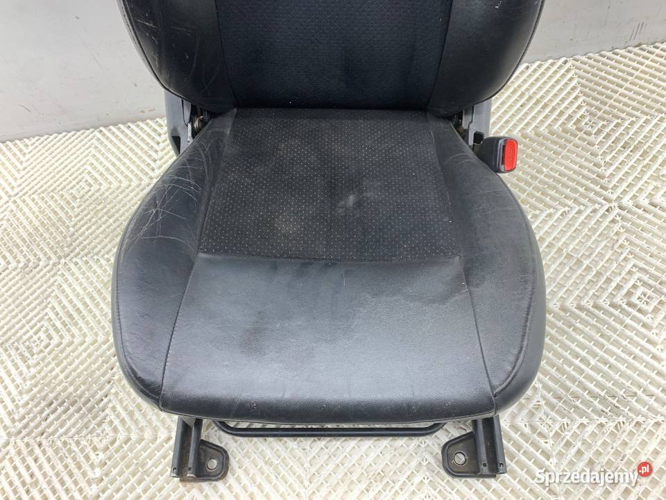 FOTEL PRAWY PRZÓD SUZUKI JIMNY III Terenowy