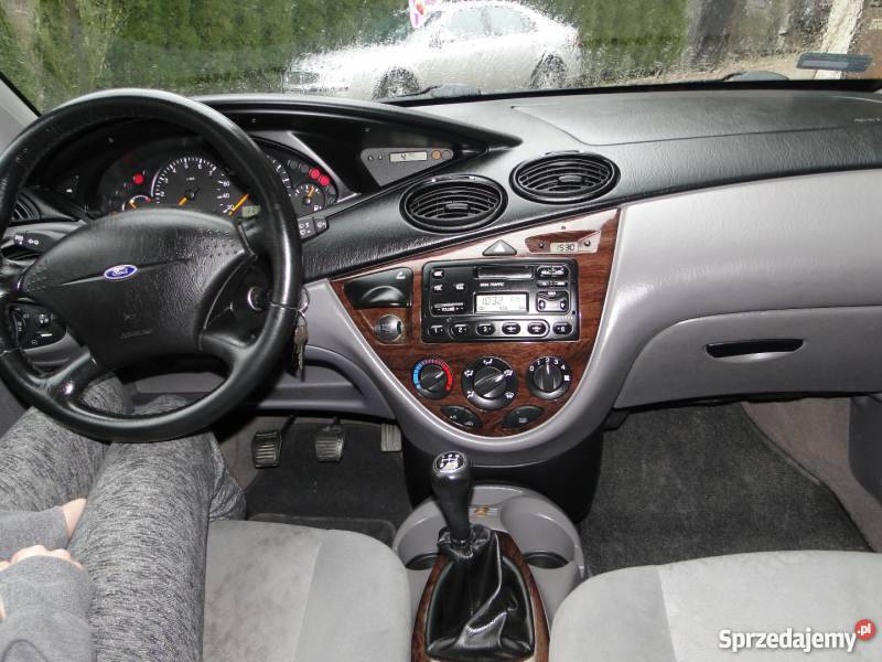 Ford Focus mk1 16 benzyna 1998r Zadbane Opony sprzedam