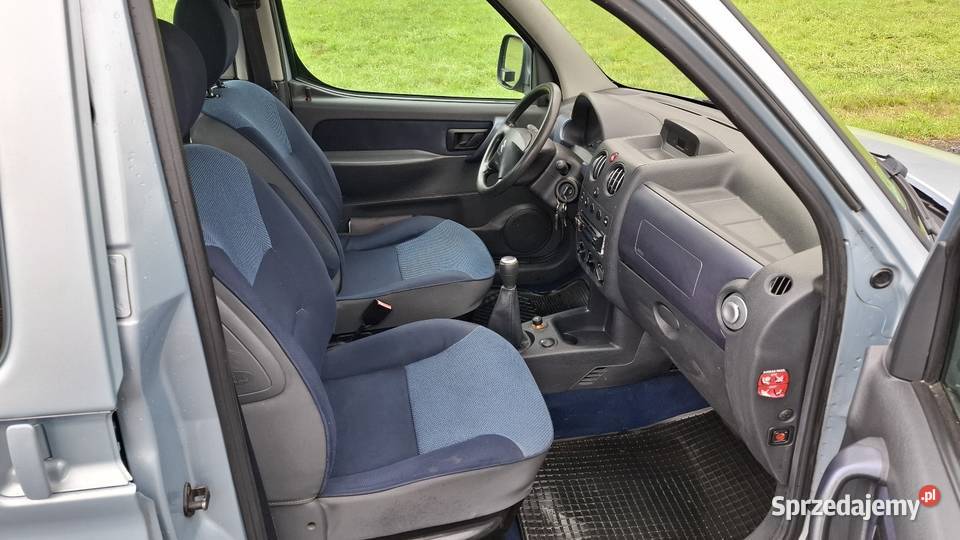 Citroen Berlingo 14 benzyna klimatyzacja 2004 Polska Nowa Wieś