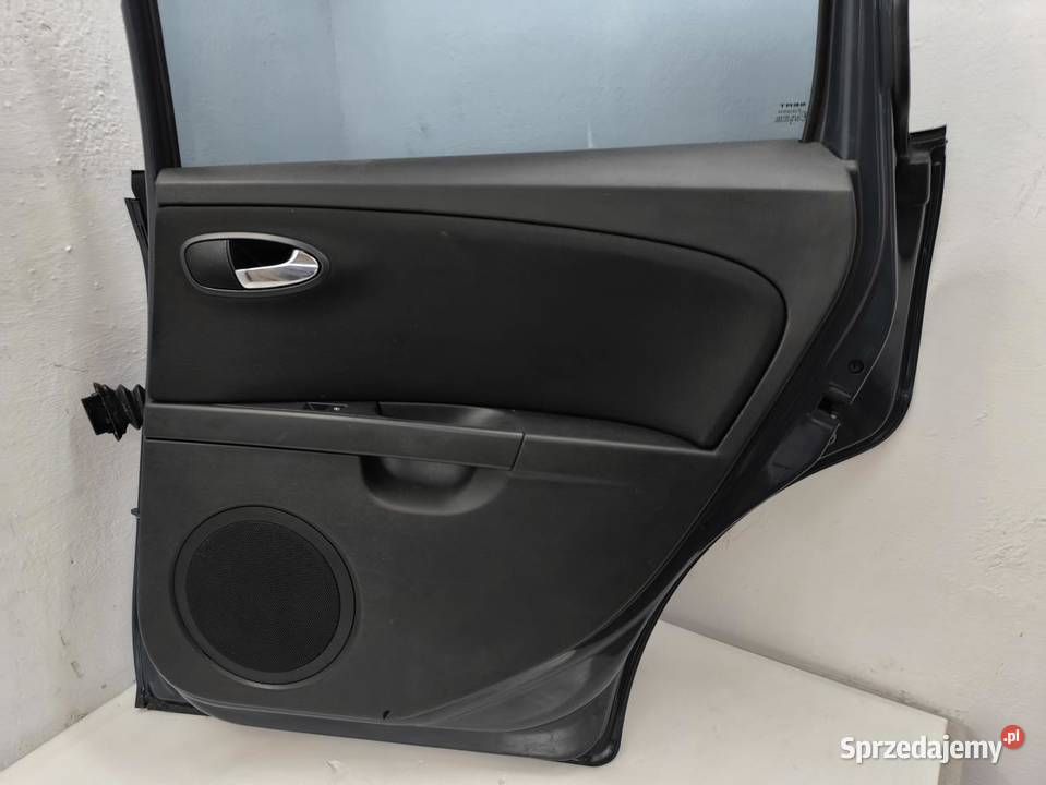 DRZWI PRAWY TYŁ SEAT LEON II LW7X