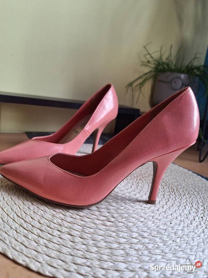 Szpilki Look Strzyżów