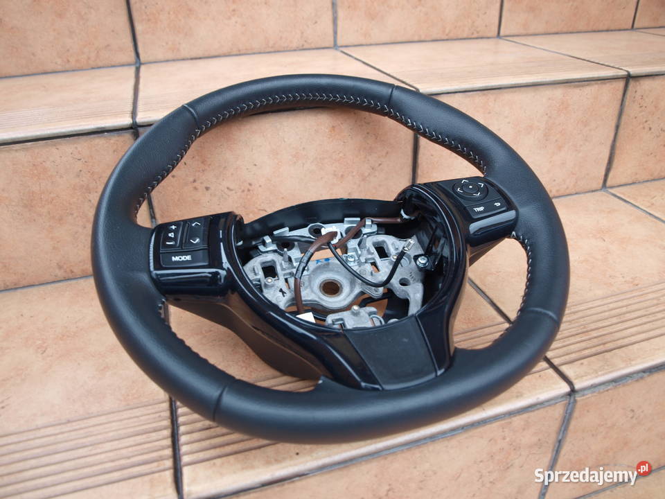 Toyota Yaris 3 III kierownica skórzana nowa 2017 kierownice Kalisz sprzedam
