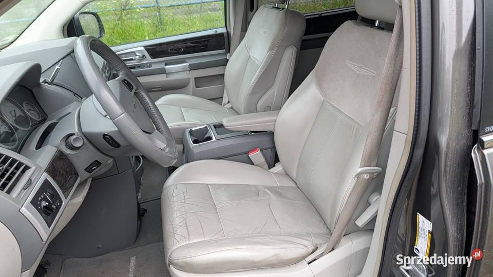 Chrysler Grand Voyager 28CRD 2010r 163KM Warszawa