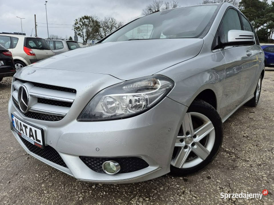 Mercedes B 180 Bogata wersja W246 2011 nieuszkodzony sprzedam