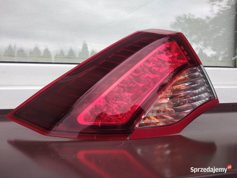 Renault Laguna 3 III liftback lampa tył tylna Lampy tylne łódzkie Sieradz sprzedam