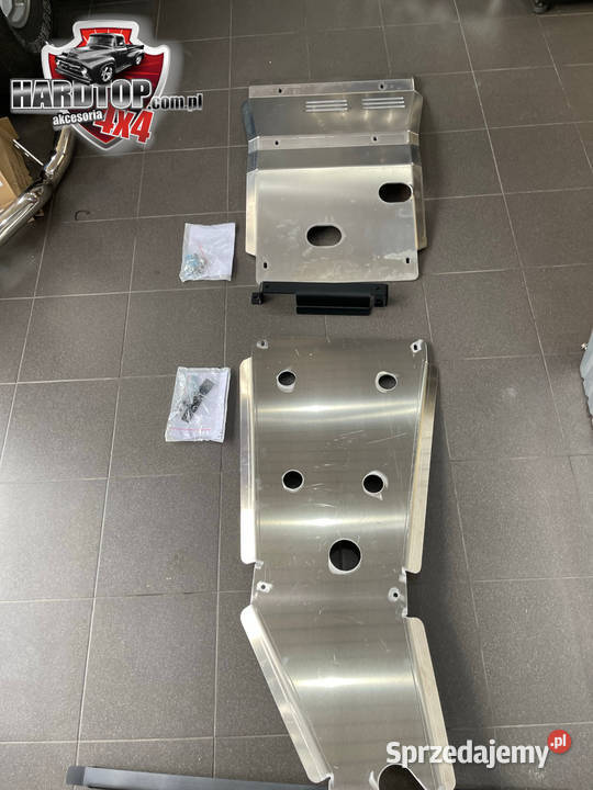Osłony podwozia do Toyota Land Cruiser 120 części blacharskie Pasłęk