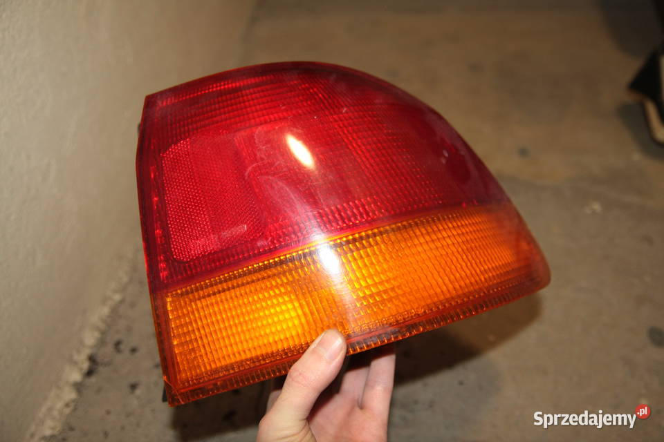 Lampa tylna prawa Honda Civic EK4 Sedan EJ9 EK3 Warszawa
