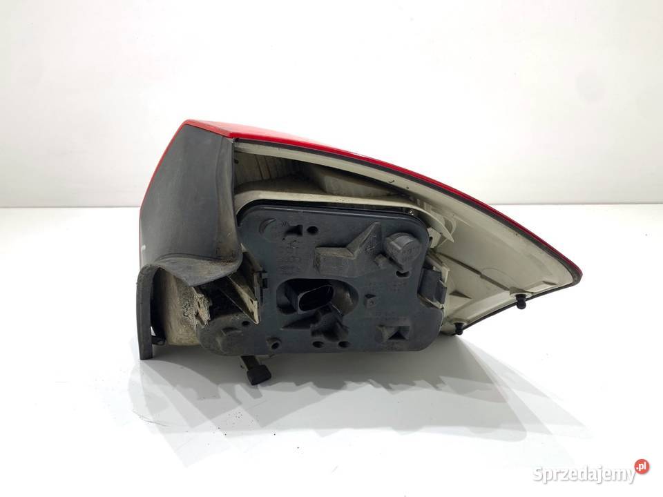 LAMPA LEWY TYŁ AUDI A4 B6 8E0945095 podkarpackie