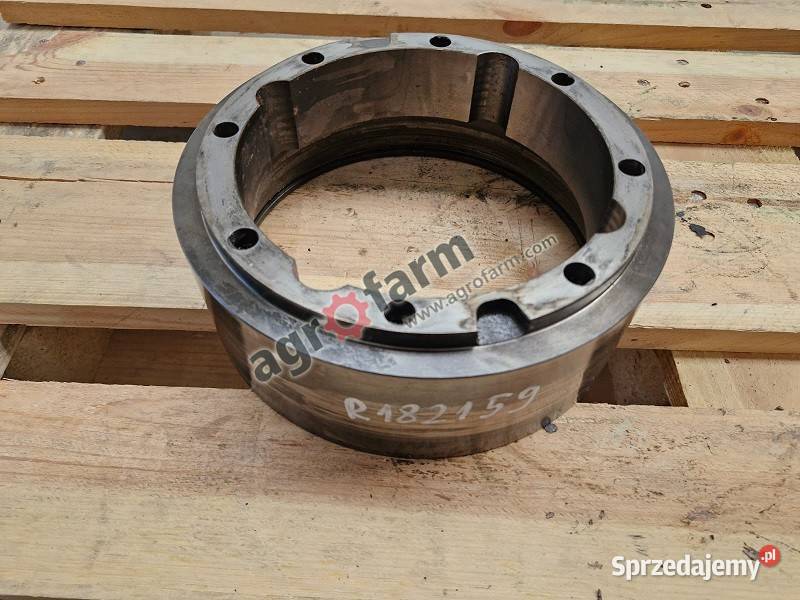 Obudowa sprzęgła John Deere 6810 6910 Byków