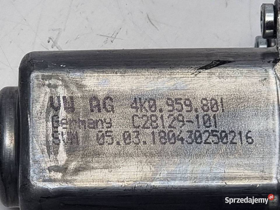 SILNICZEK SZYBY PT AUDI A8 L D5 4N 4K0959801 osobowe kujawsko-pomorskie