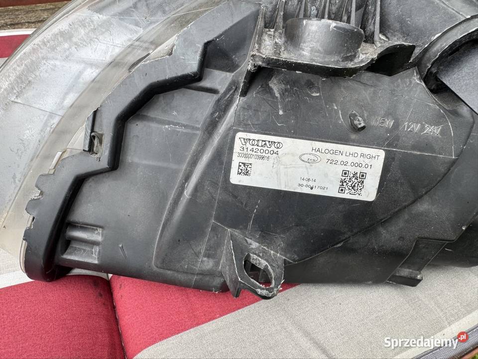 Volvo v40 II 2012 Lampa prawa przód Oe Eu osobowe