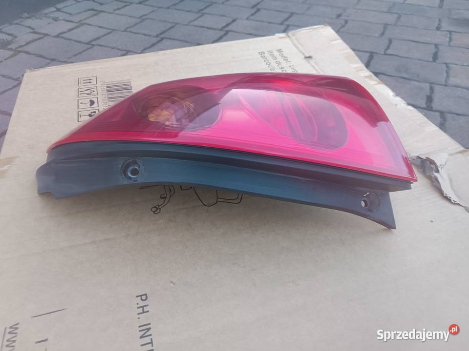 Nissan Primera P12 lampa prawy tył tylna prawa Częstochowa