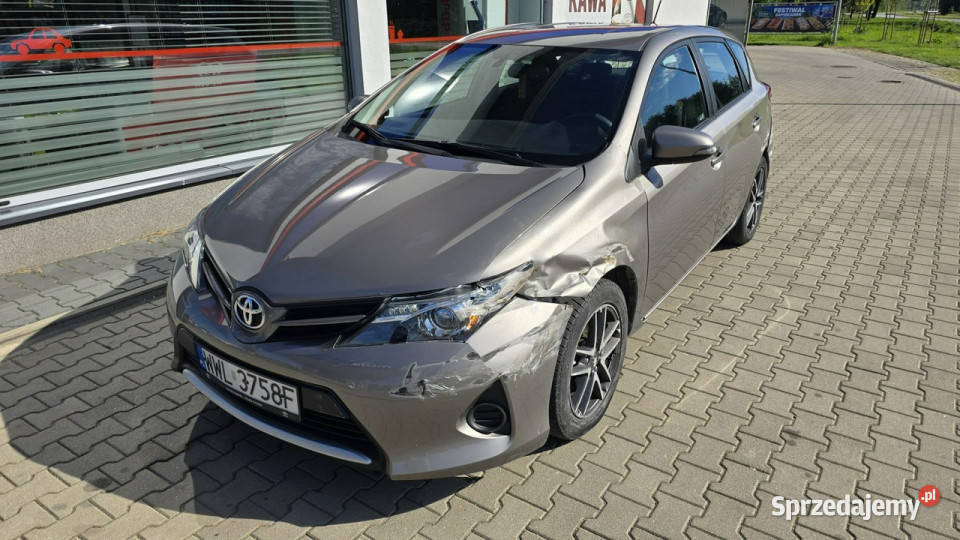 Toyota Auris Lekko Uszkodzony Jeżdżący Zadbany 1364cm3 mazowieckie Karczew