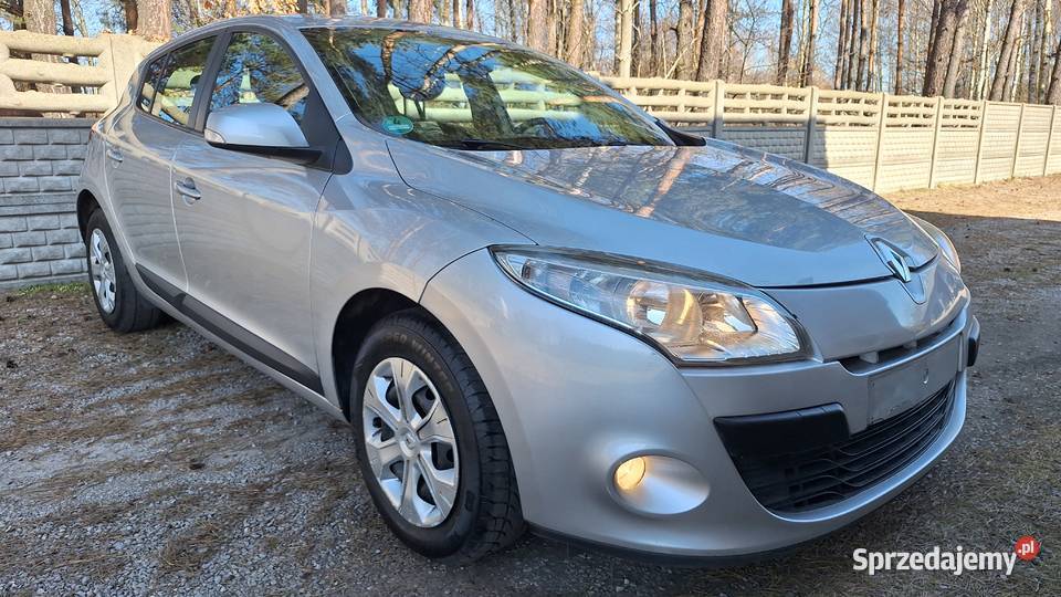 16 16V ZAREJESTOWANY BezwypSerwis Klima 4x El elektrochrom. lusterka boczne Wanaty sprzedam