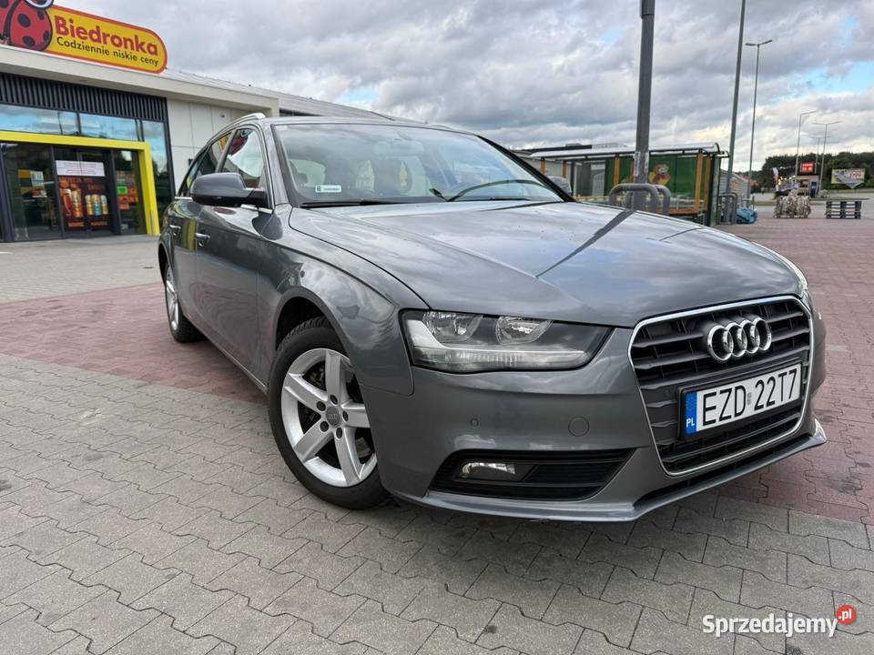 Sprzedam Audi a4 b8 polift MOCNO DOINWESTOWANY