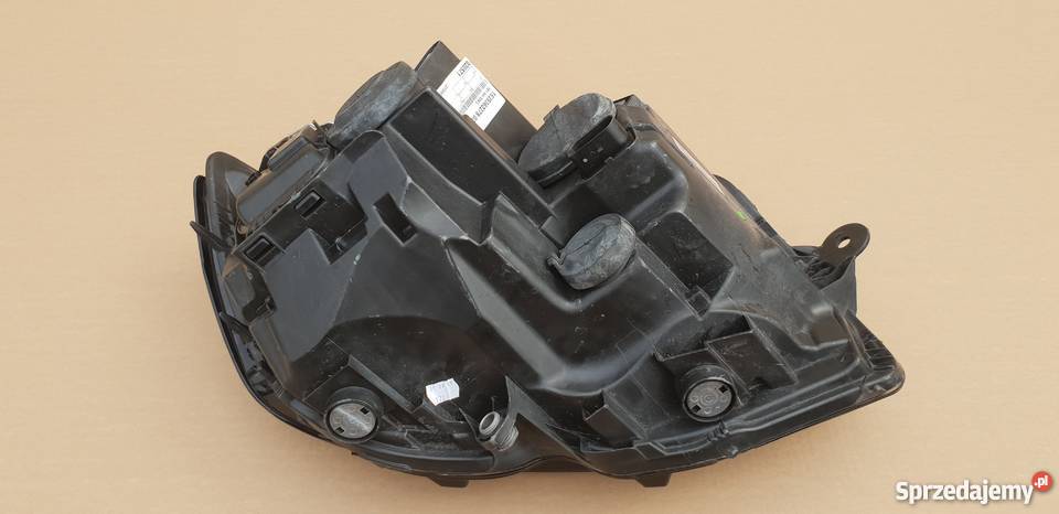 LAMPA REFLEKTOR VW T5 LIFT T6 TRANSPORTER Bieleń
