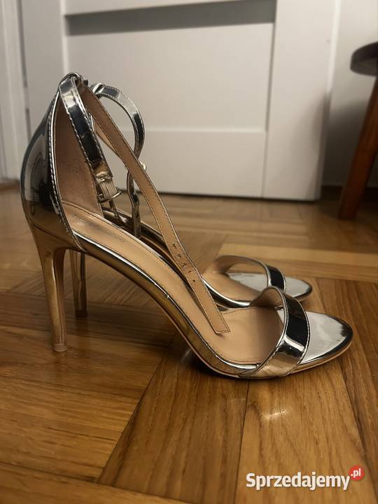 Srebrne szpilki DeeZee rozmiar 39 małopolskie Dąbrowa Tarnowska