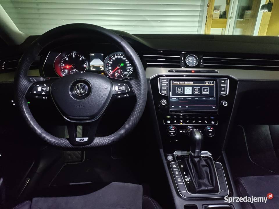 VOLKSWAGEN PASSAT B8 POLSKI SALON ACC FULL LED Passat Krobia