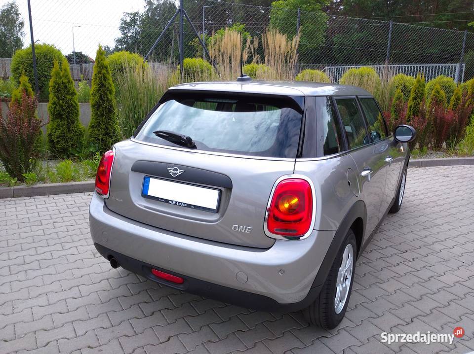 Mini One F55 15 benzyna przebieg 17 5 drzwi asystent parkowania Jarocin sprzedam